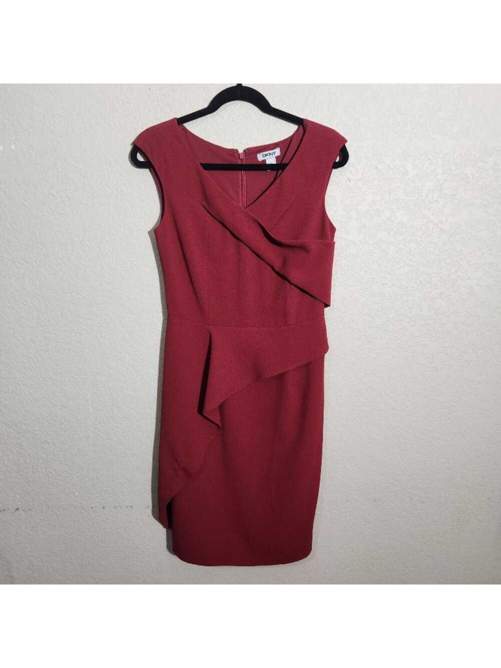 DKNY Sheath Dress Size 4 Darker Red Elegant Sleeveless Ruffle